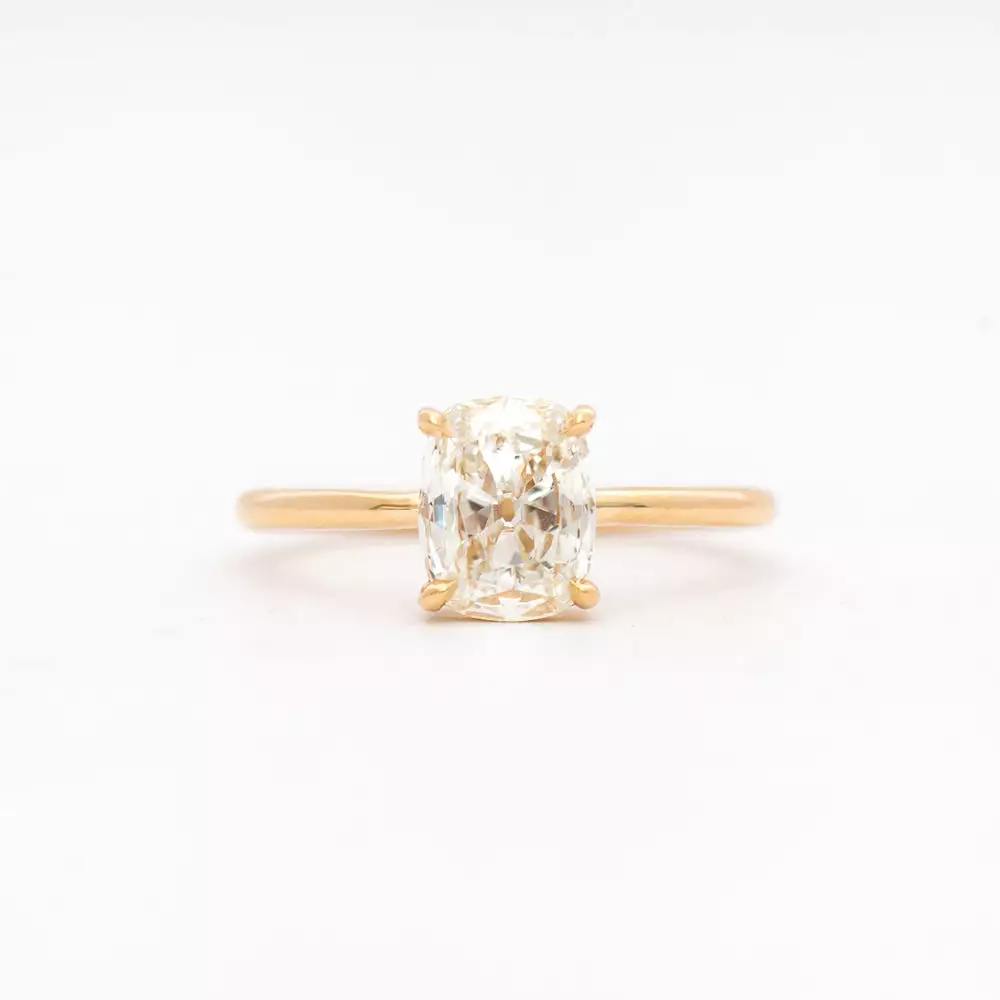 1.14 ct Elongated Cushion Eleonore Delicate Ring