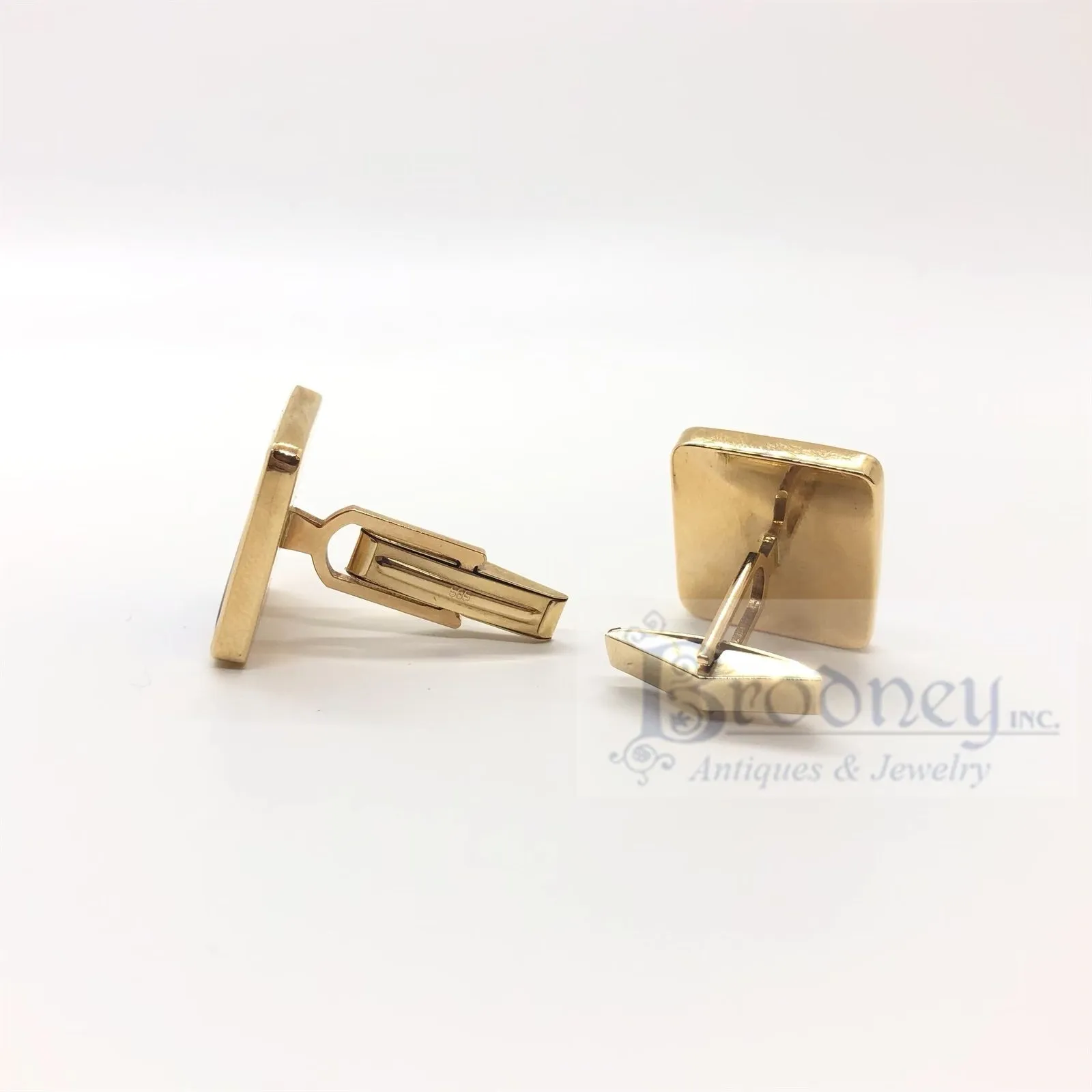 14 Kt Gold and Lapis Lazuli Cuff Links