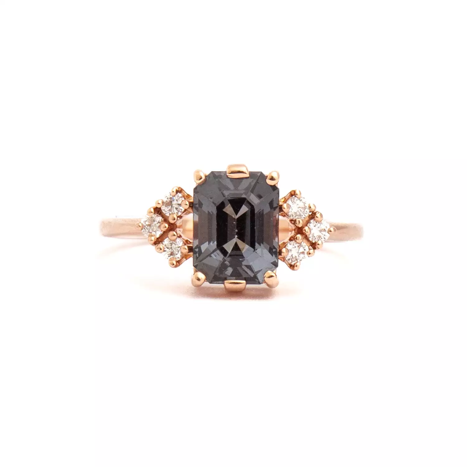 1.70 ct Grey Spinel Bea Arrow Ring