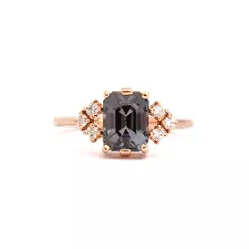 1.70 ct Grey Spinel Bea Arrow Ring