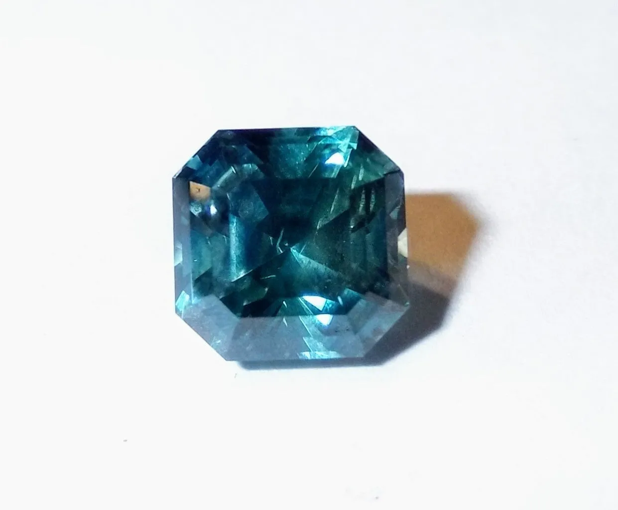 3.54ct STUNNING TEAL MONTANA SAPPHIRES