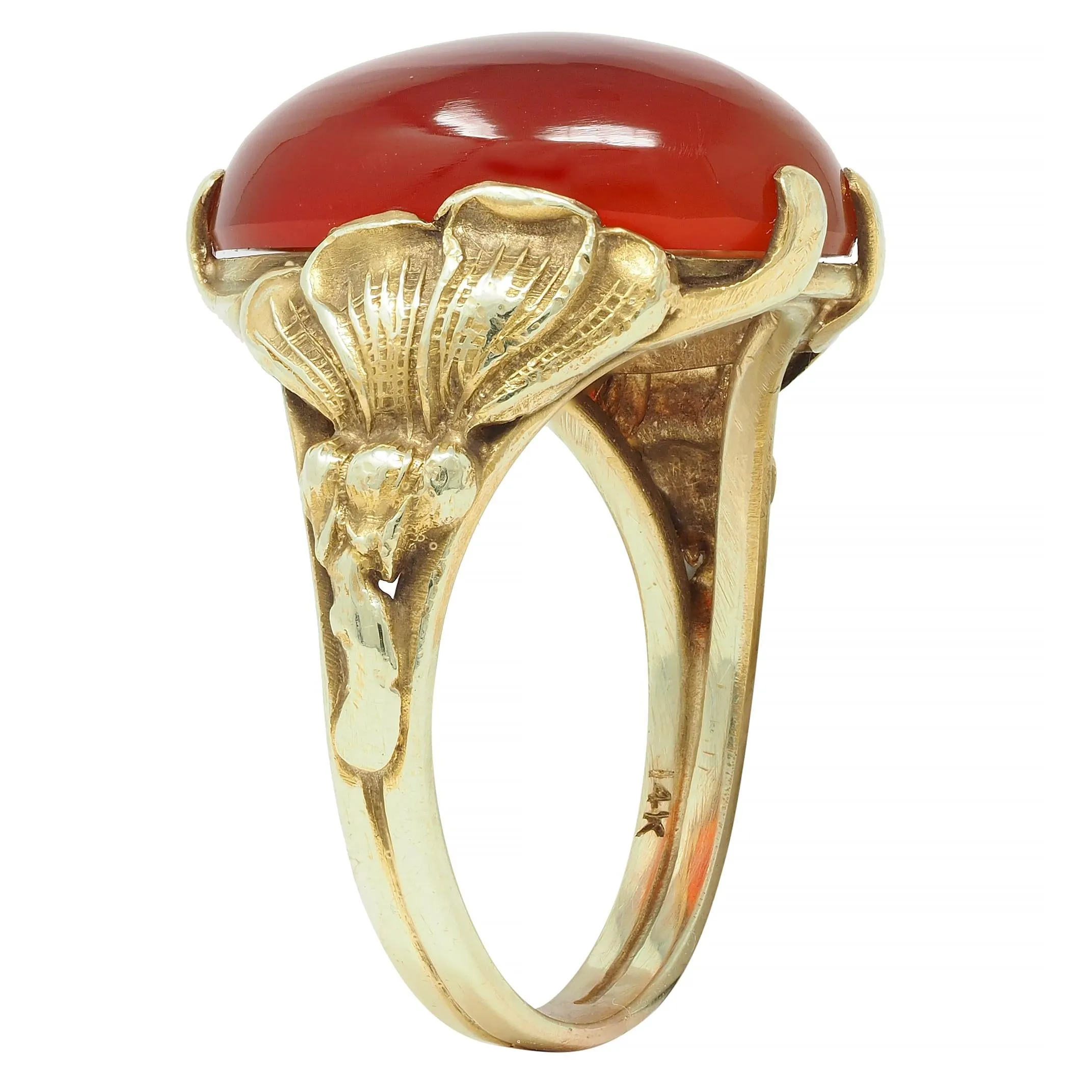 Art Nouveau Carnelian Cabochon 14 Karat Yellow Gold Antique Poppy Ring