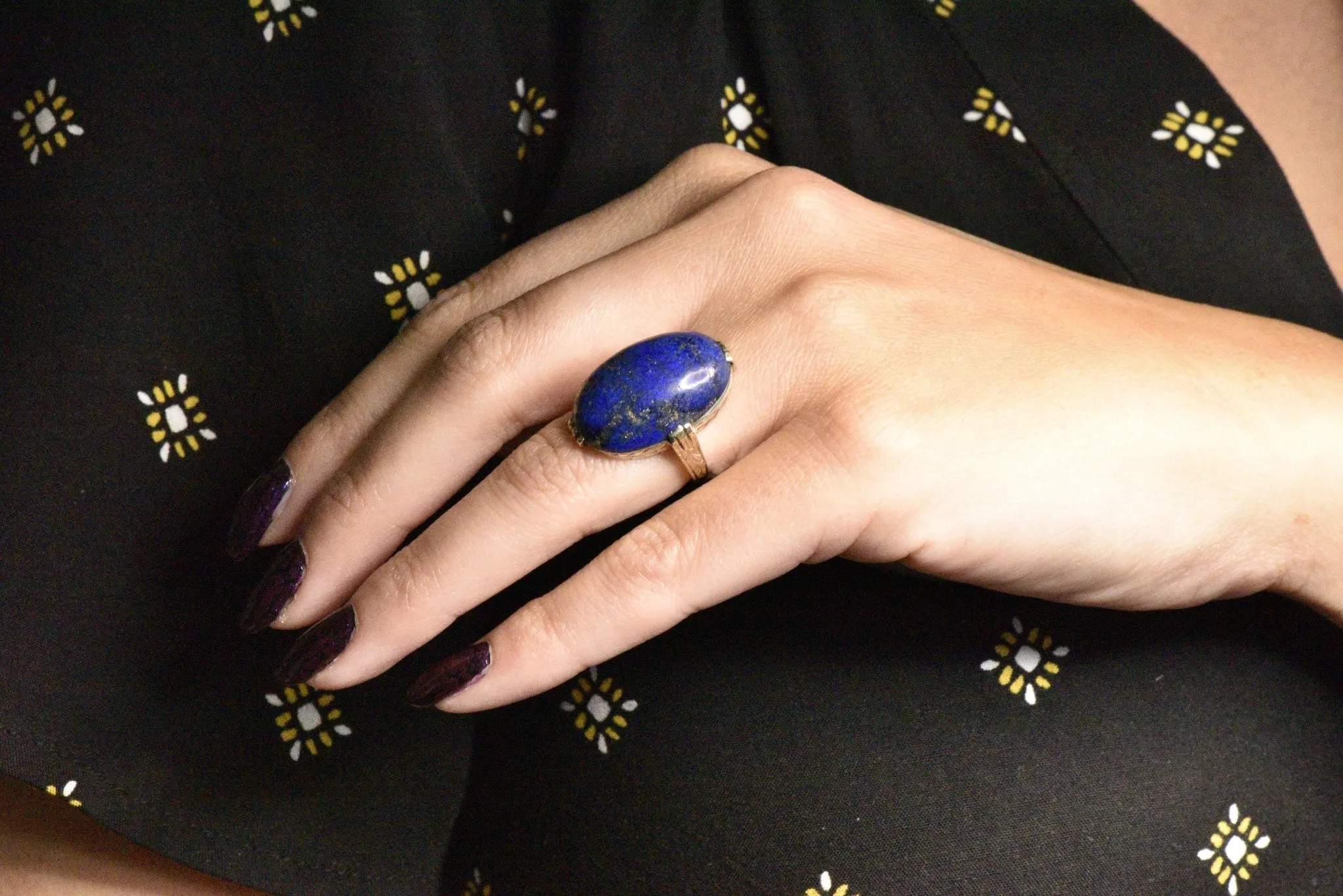 Art Nouveau Lapis Lazuli And 14 Karat White Gold Cocktail Ring