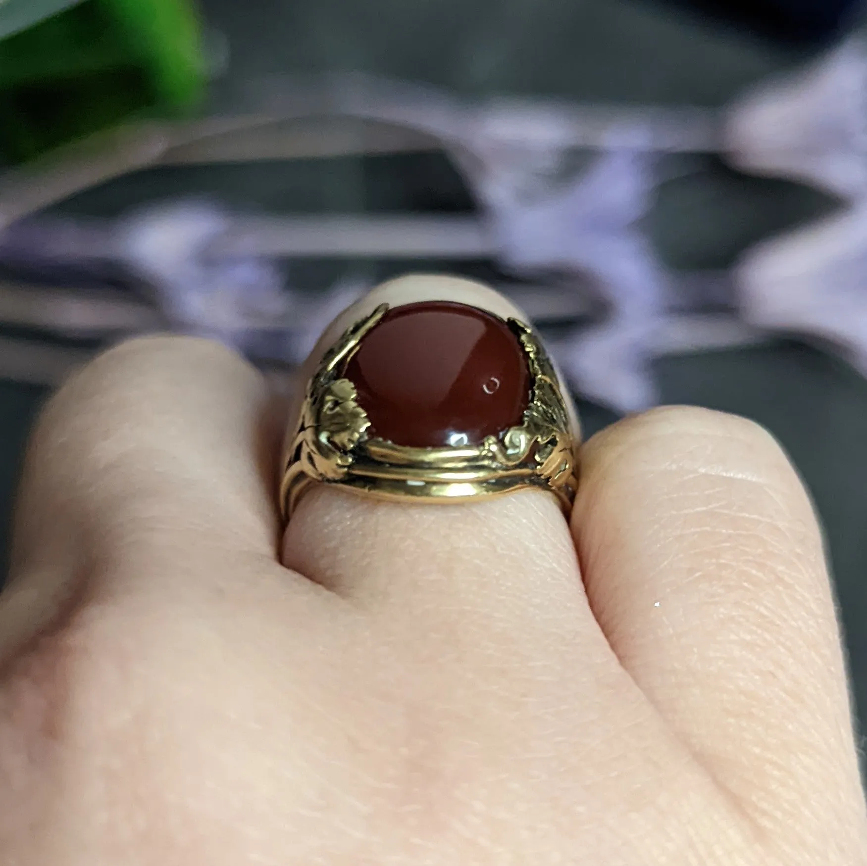 Arts & Crafts Carnelian Cabochon 18 Karat Gold Foliate Ring