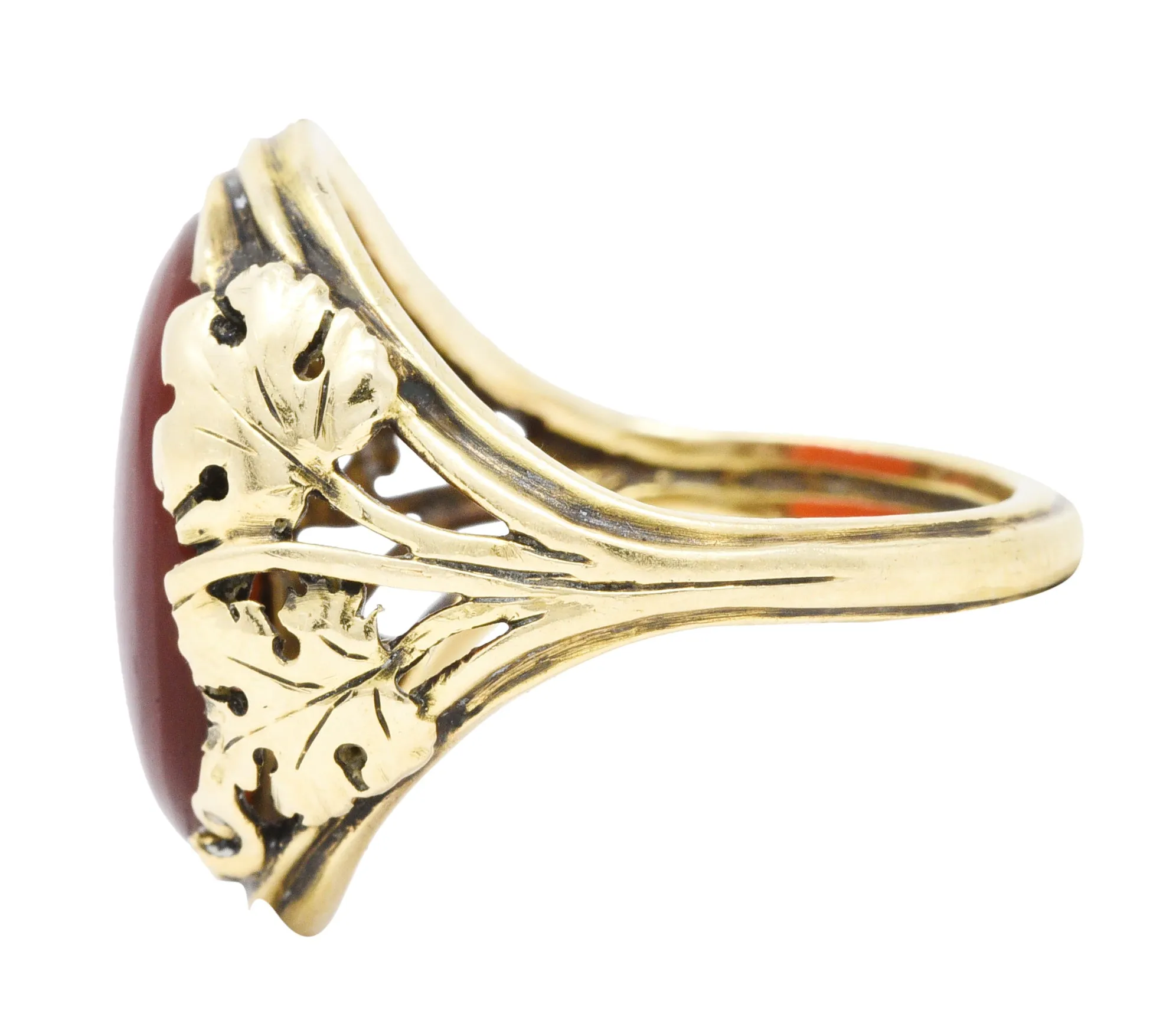 Arts & Crafts Carnelian Cabochon 18 Karat Gold Foliate Ring