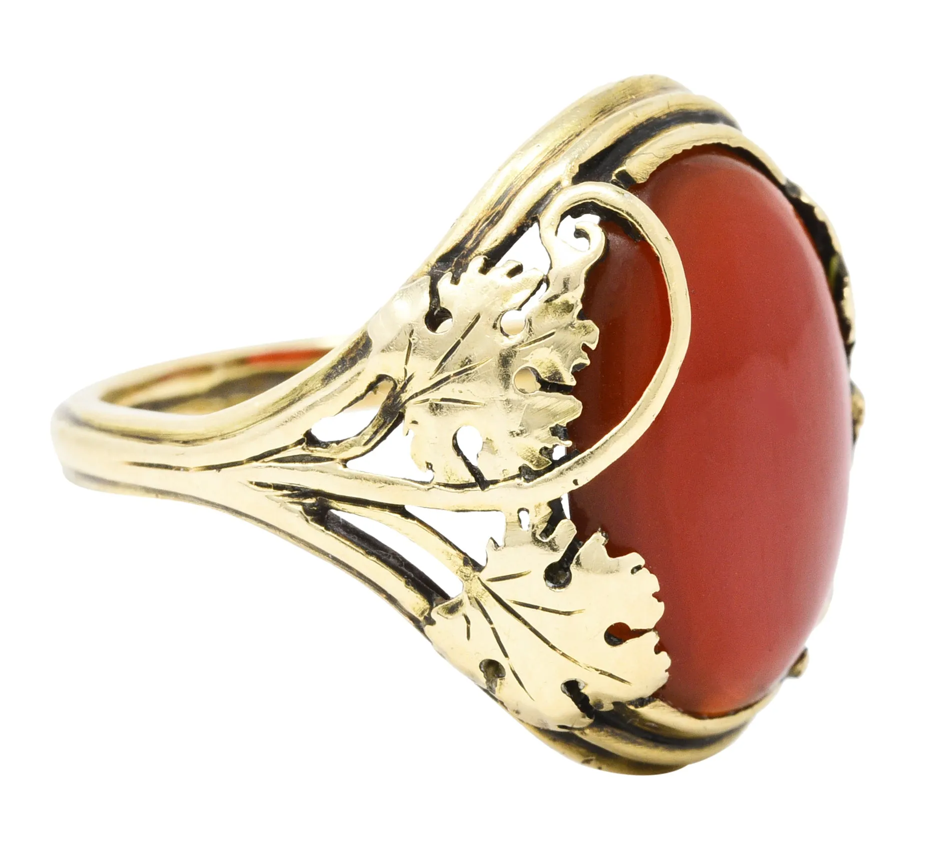 Arts & Crafts Carnelian Cabochon 18 Karat Gold Foliate Ring