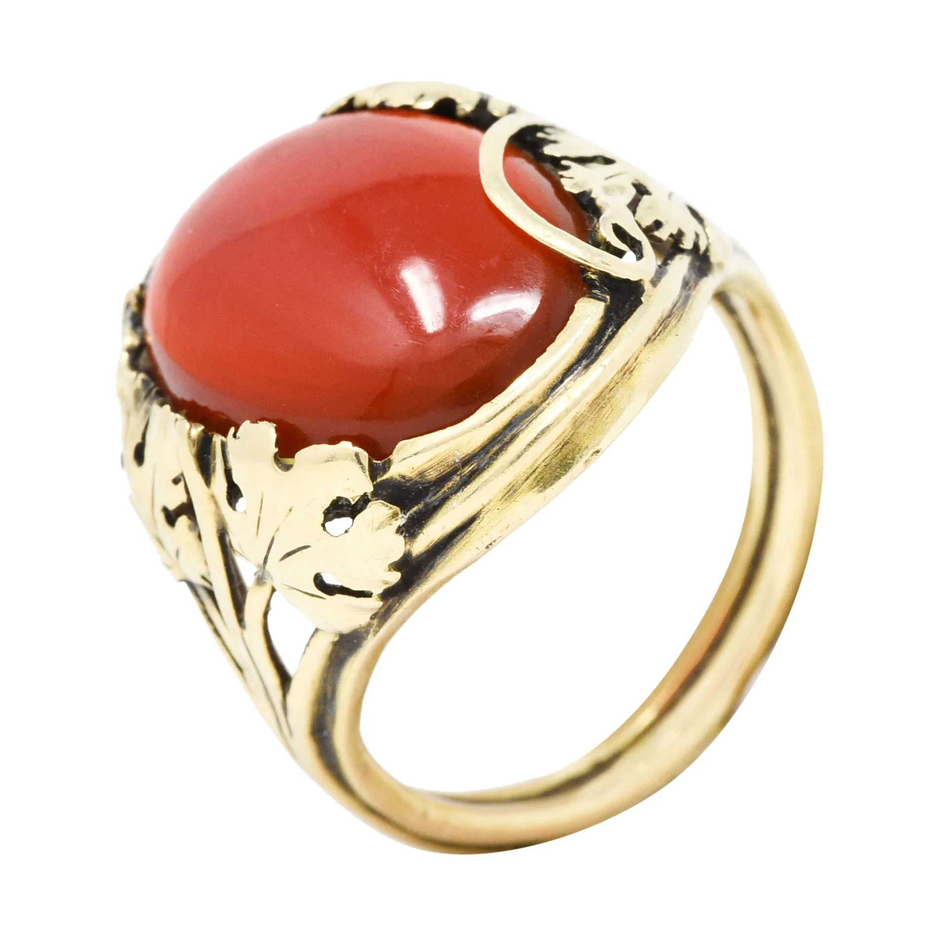 Arts & Crafts Carnelian Cabochon 18 Karat Gold Foliate Ring