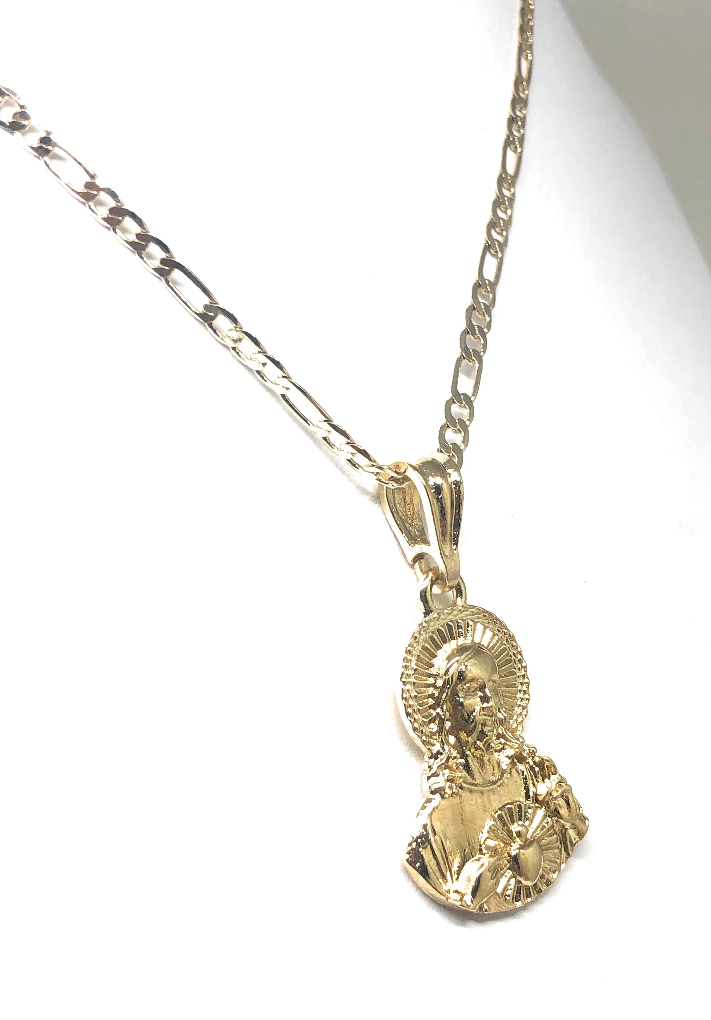 Gold Plated Jesus Sagrado Corazon Image Depiction Pendant 24 Figaro Chain