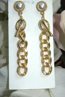 Gold single earring