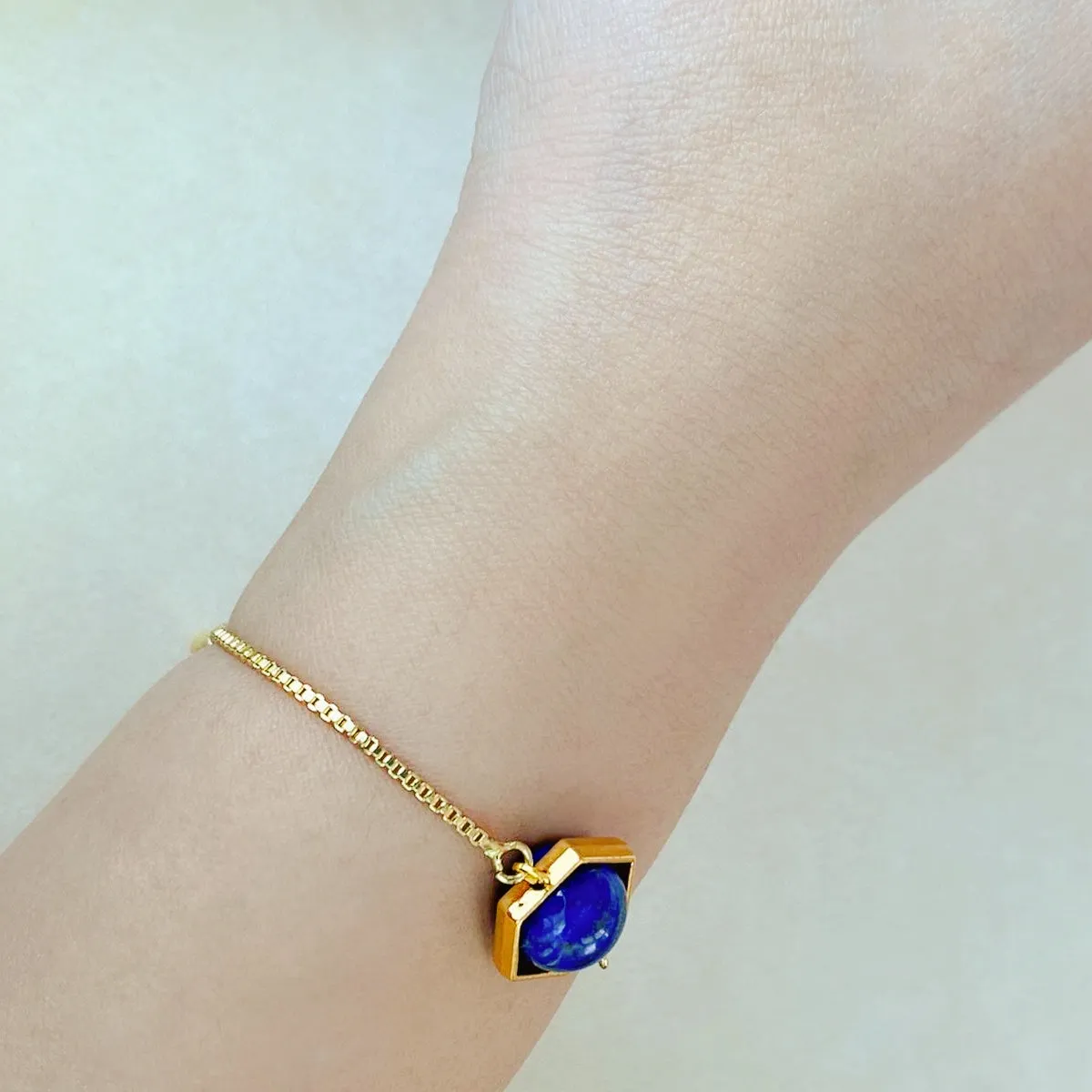 Lapis Lazuli La Forma Hegaxon Bracelet