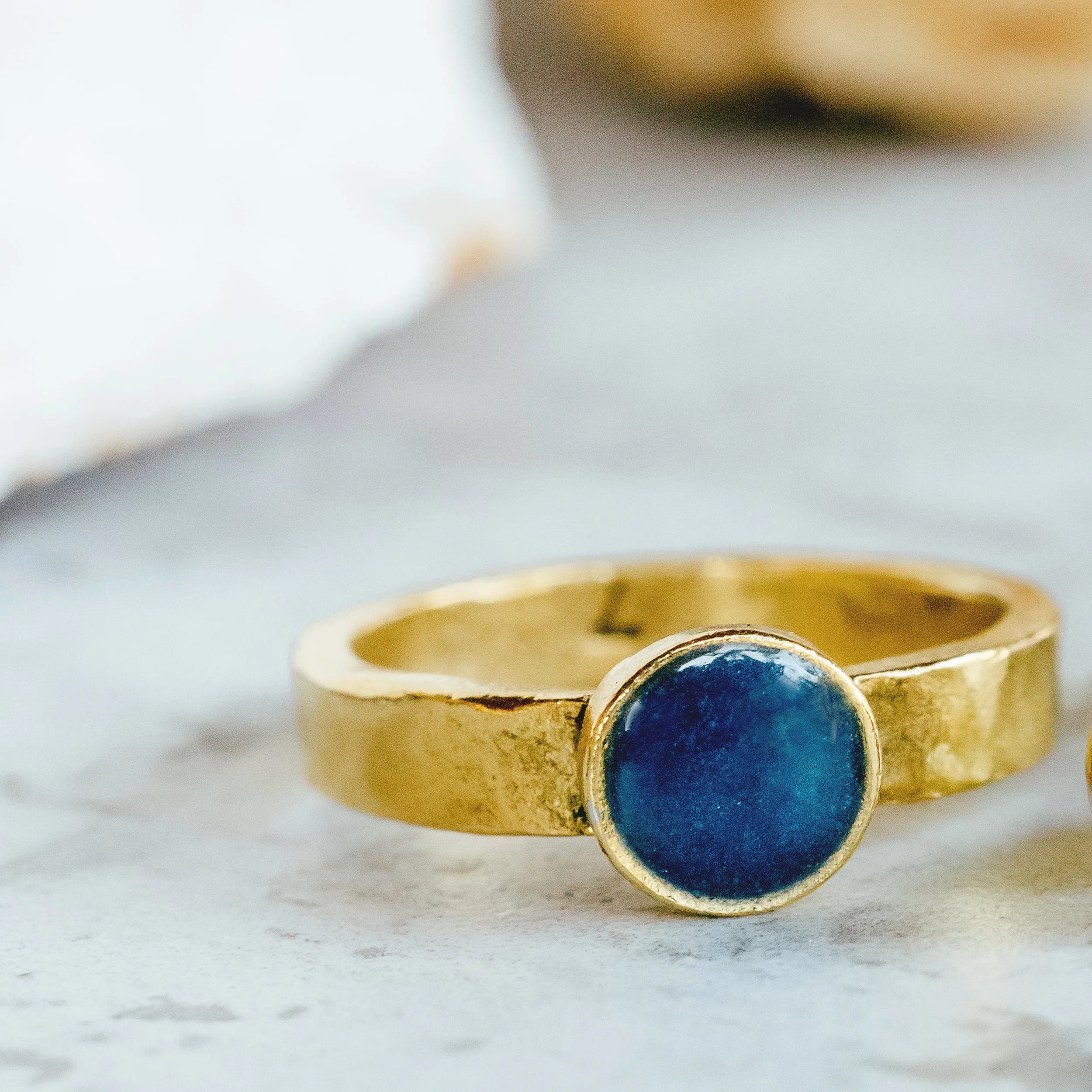 Lapis Lazuli Ring Gold