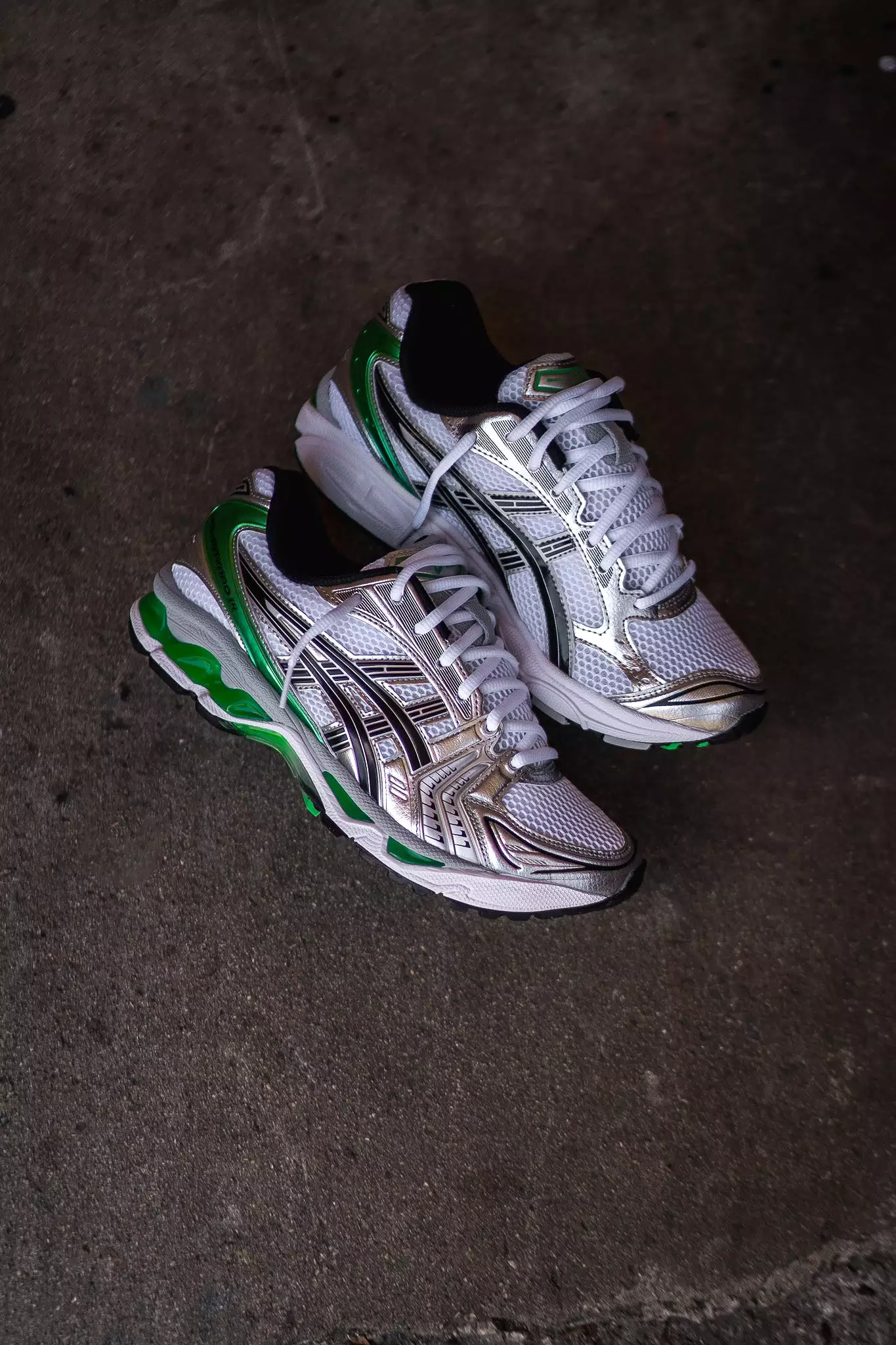 Mens Asics Gel-Kayano 14 (White/Malachite Green)