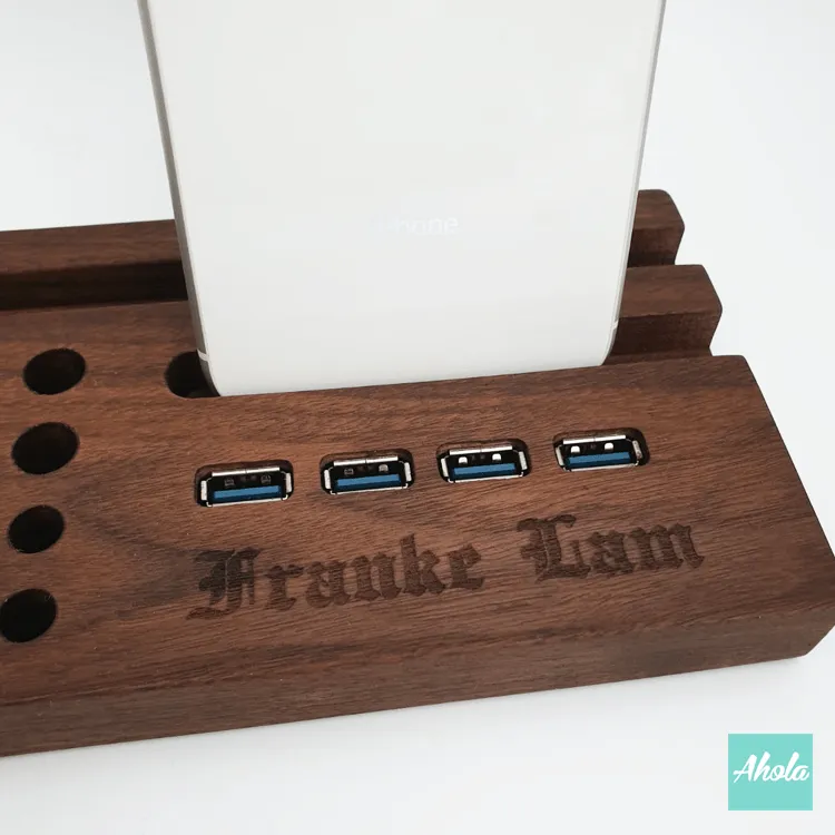 【Name】Engraved Wood USB Docking Station  實木刻字USB電腦分線器桌面架