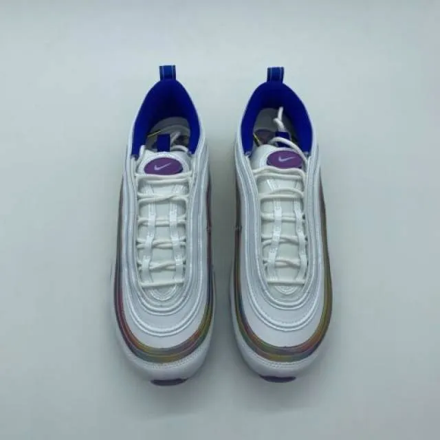 Niike Women's Max 97 SE White Iridescent Striped Size 6 ...