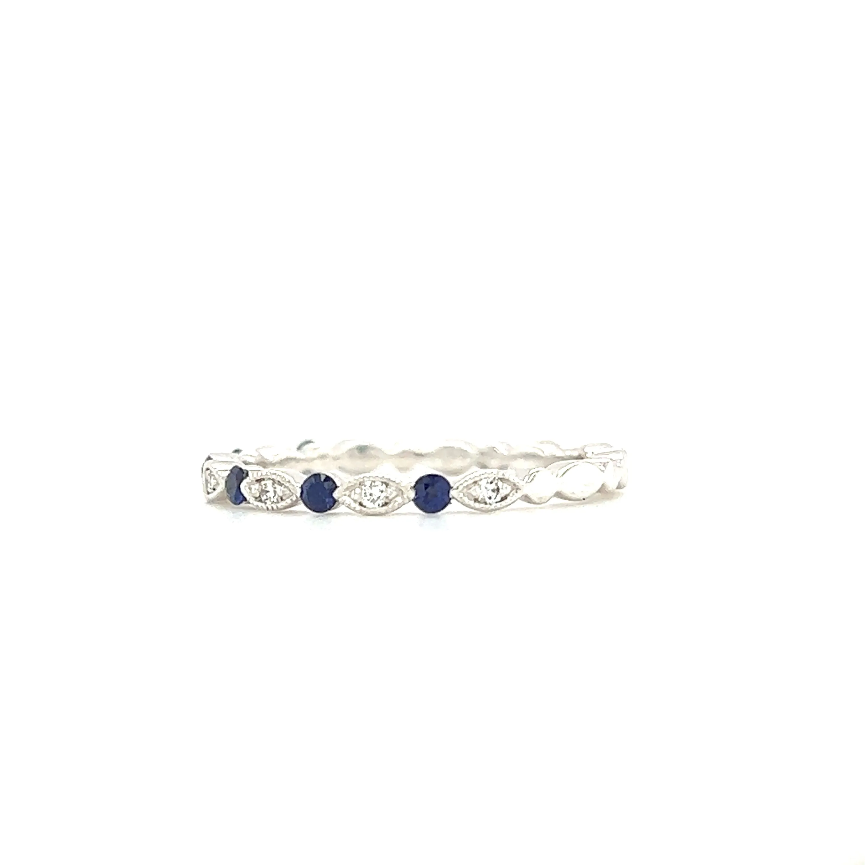 Sapphire Ring with 0.18ctw of Sapphires and Side Diamonds in 18K White Gold