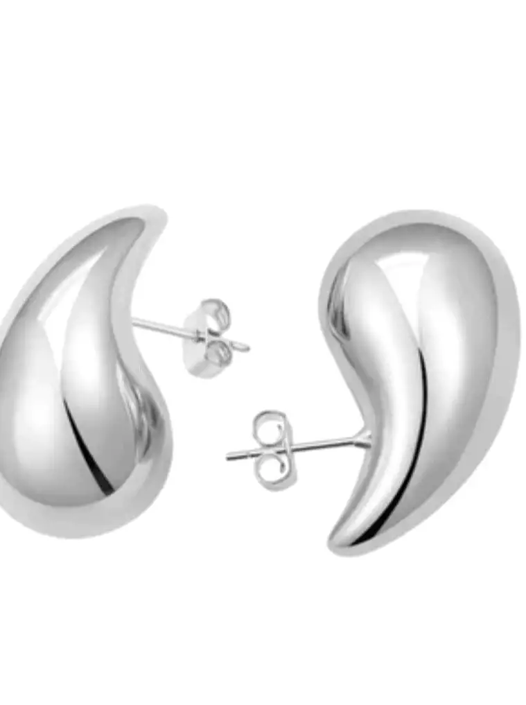 SILVER DROPLET EARRING