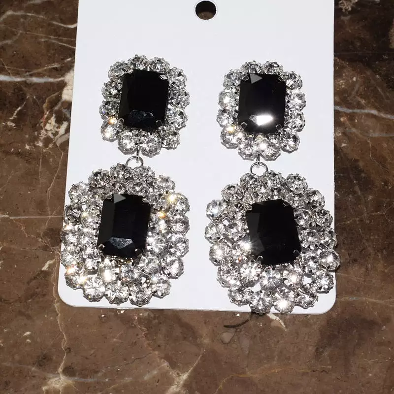 Stud Earrings Queen Ghotta (2 Colors)