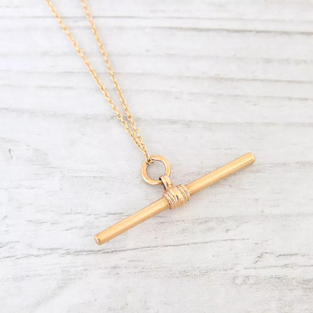 Victorian 9ct Gold T-Bar Pendant