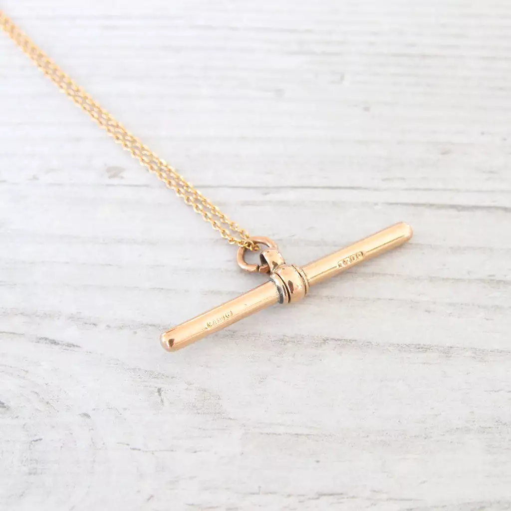 Victorian 9ct Gold T-Bar Pendant