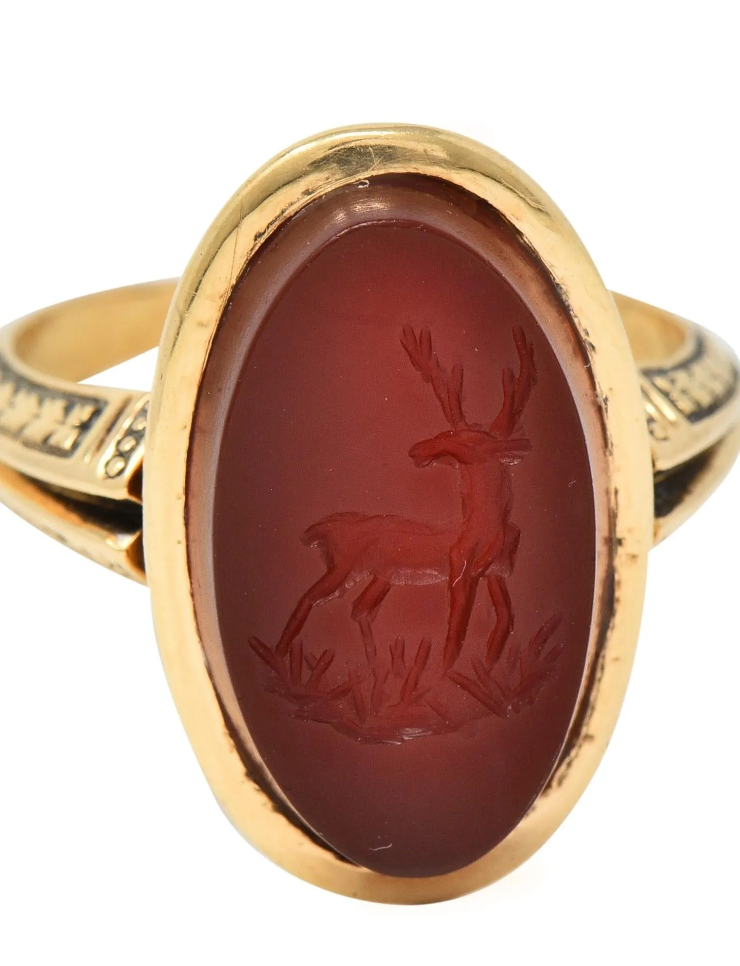 Victorian Carnelian 18 Karat Yellow Gold Stag Deer Intaglio Antique Signet Ring